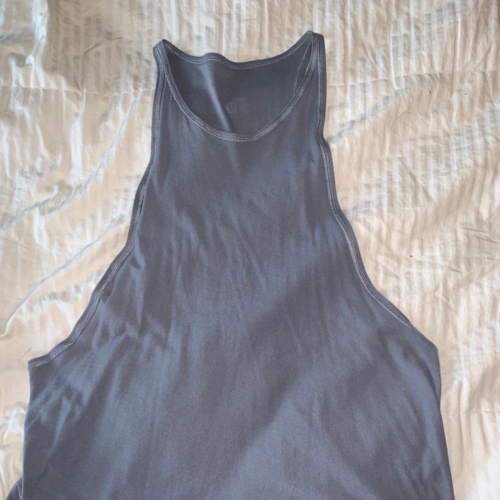 Lululemon muscle tank